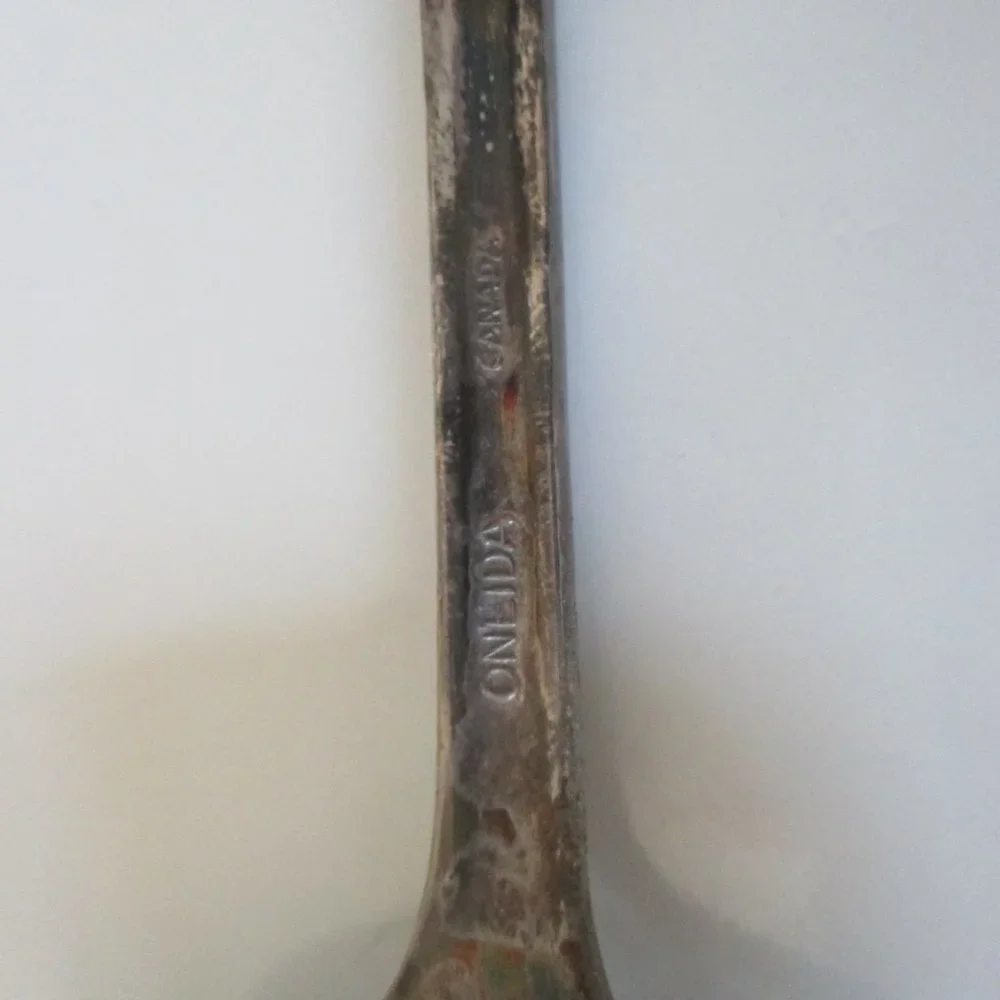 Antique Serving or Meat Fork Silverplate Oneida Canada